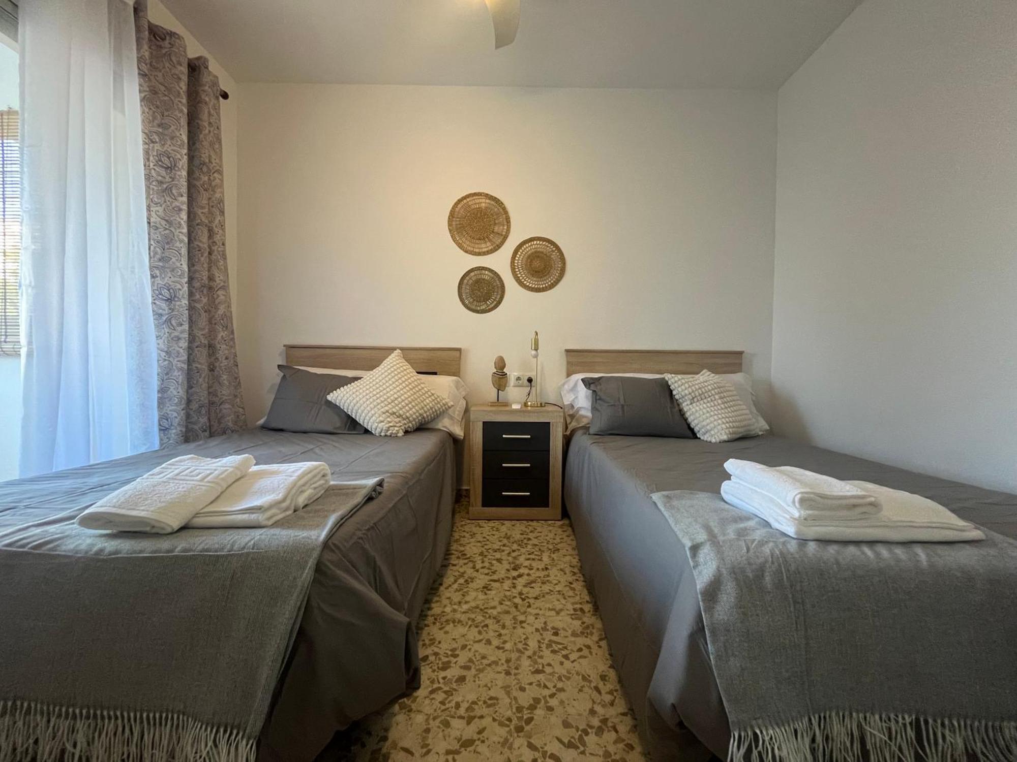 Love Rent4 Malaga Huelin Buitenkant foto